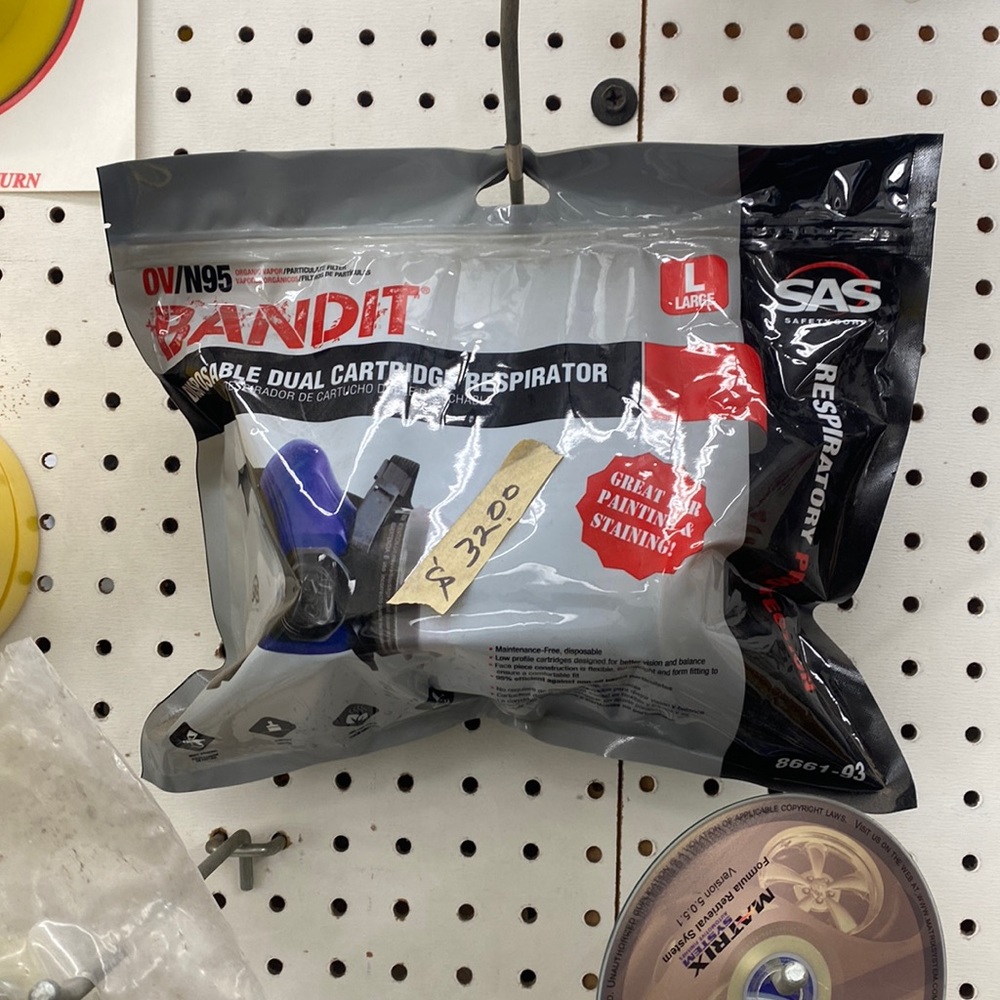 Mask for spray